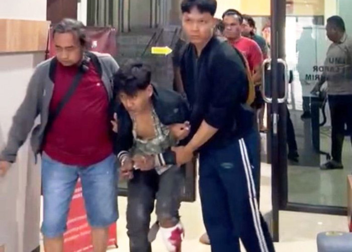 Polisi Tangkap Komplotan Curanmor Bersenjata di Gresik, Pelaku Menyamar sebagai Wartawan