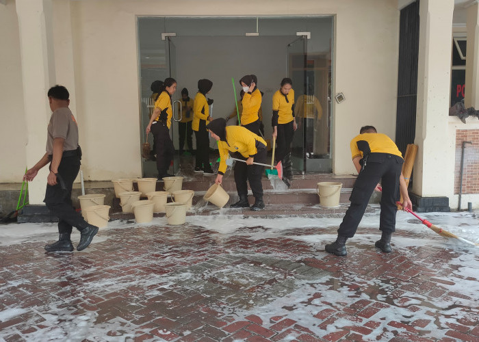 Kantor Bawaslu Jatim Disulap Jadi Markas Polsek Tegalsari