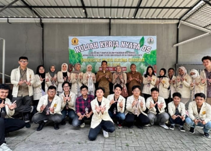 Ratusan Mahasiswa UWKS Gelar KKN di Desa Setro, Bantu Edukasi Tingkatkan Kesejahteraan Rakyat