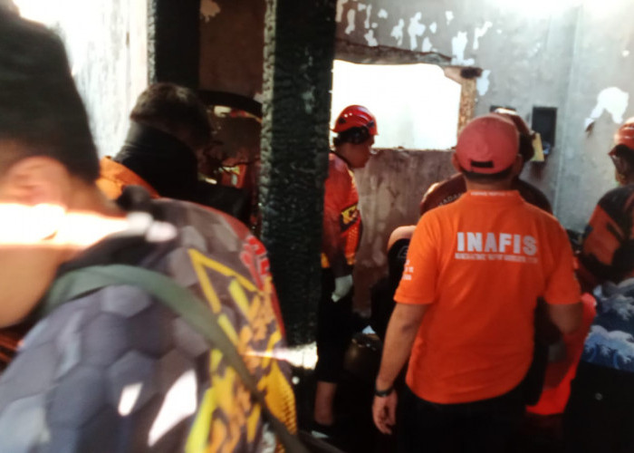 Obat Nyamuk Listrik Diduga Penyebab Kebakaran Rumah Petemon Surabaya Tewaskan Balita