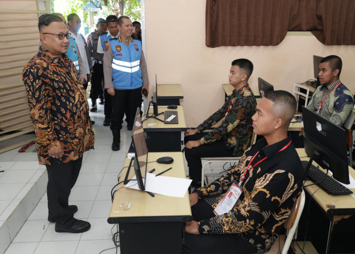 Kompolnas Turun Gunung Awasi Proses Rekrutmen Polri di Polda Jatim