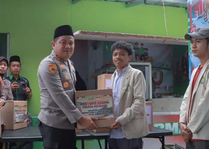 Bentuk Kepedulian, Keluarga Besar Polres Jombang Beri Bansos Mahasiswa Aceh, Sumut, dan Sumbar