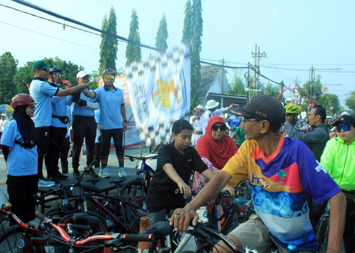 Semarakkan HUT Ke-80 RI, Pemkot Pasuruan dan KNPI Gelar Gowes Kemerdekaan