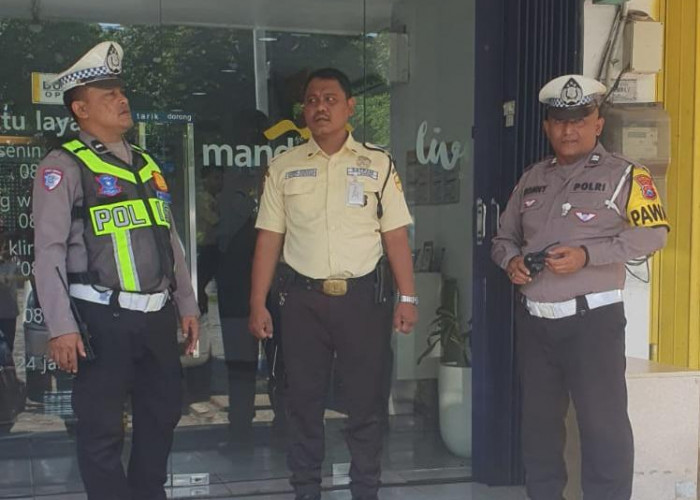 Jamin Keamanan Nasabah, Polsek Mulyorejo Intensifkan Patroli Perbankan di Jam Rawan