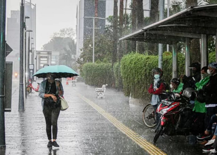 Prakiraan Cuaca Jatim 16 April 2026, Dua Wilayah Berpotensi Hujan Ringan