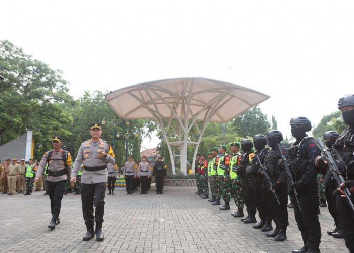 Polres Lamongan Gelar Apel Pergeseran Pasukan Pengamanan Pilkada Serentak 2024