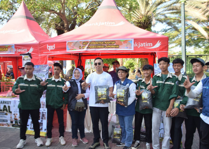 Pertama di Lamongan, Mas Dirham Buka Jalan Santai Bareng Hewan Kesayangan di Alun-alun