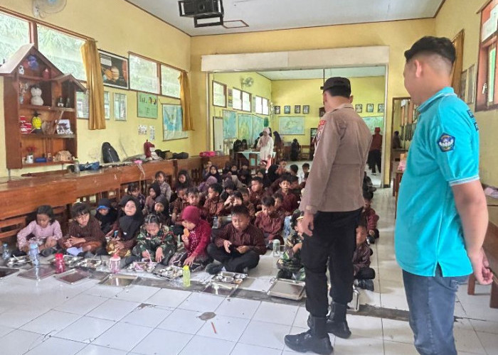 Polres Nganjuk Awasi Pendistribusian Makan Bergizi Gratis di Kecamatan Pace