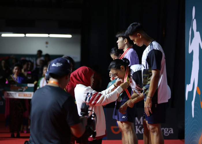Indonesia vs Thailand, Khofifah: Selamat Indonesia Juara Partai Terakhir Indonesia Masters Super 100