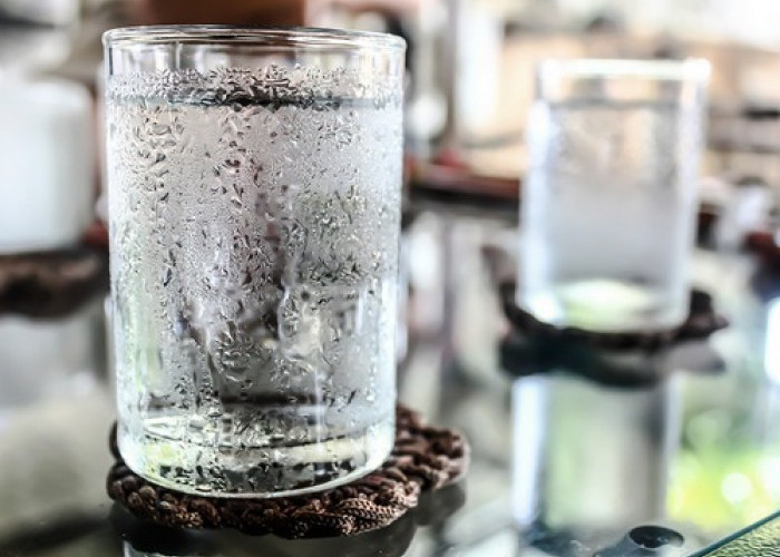Mitos atau Fakta, Apakah Minum Air Dingin Membakar Lebih Banyak Kalori?  