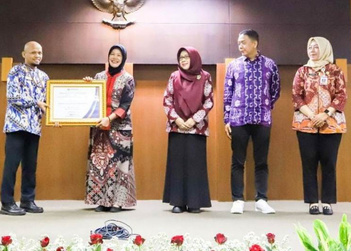 Pemkab Bojonegoro Raih Penghargaan Ombudsman Jatim atas Tata Kelola Bebas Maladministrasi