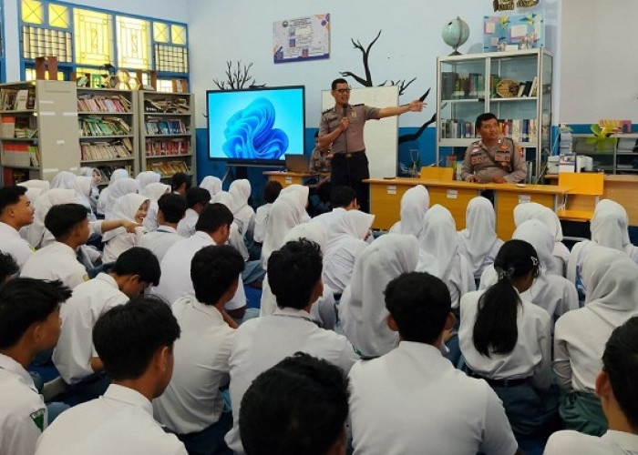  Polres Tulungagung Edukasi AI, 180 Siswa SMAN 1 Kalidawir Belajar Manfaatkan Teknologi