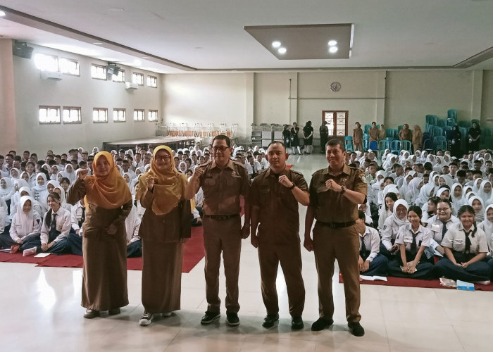 Dinkes Tulungagung Hadir di SMARIDUTA, Siswa Baru Dibekali Bahaya Bullying hingga Kesehatan Reproduksi Remaja 