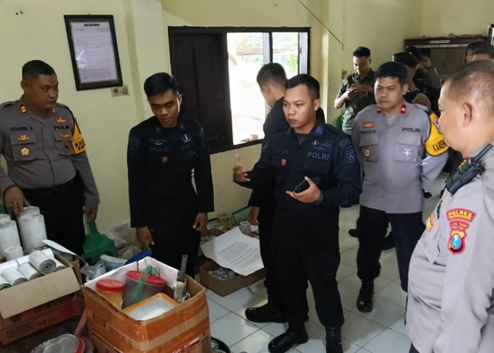 Polres Tulungagung Musnahkan 22 Kg Bubuk Mesiu dan Ratusan Petasan Hasil Operasi Cipkon