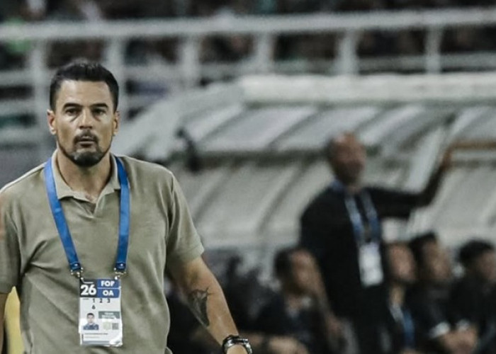 Persita Akui Ketangguhan Persebaya, Carlos Pena Sebut Finishing Jadi Masalah