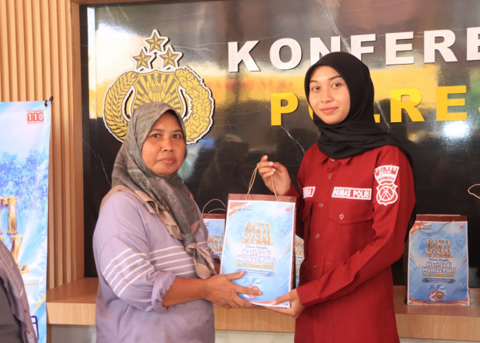 Polisi Bersama Masyarakat, Polres Ngawi Gelar Baksos di HUT ke-75 Humas Polri