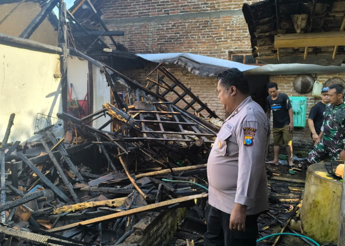 Ditinggal ke Sawah, Rumah Warga Jatisari Krenceng Kepung Luluh Terbakar