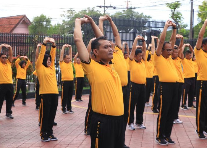 Jaga Kesehatan Tetap Prima, Polres Ngawi Laksanakan Olahraga Bersama