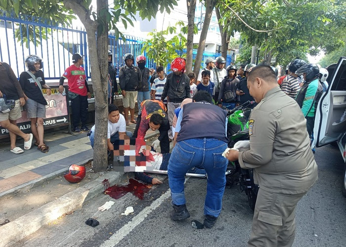 Terobos Lampu Merah, Pemotor Asal Magelang Tewas dalam Kecelakaan di Simpang Diponegoro Surabaya