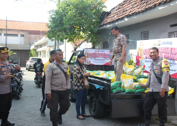 Gerakan Pangan Murah Polsek Genteng Diserbu Warga