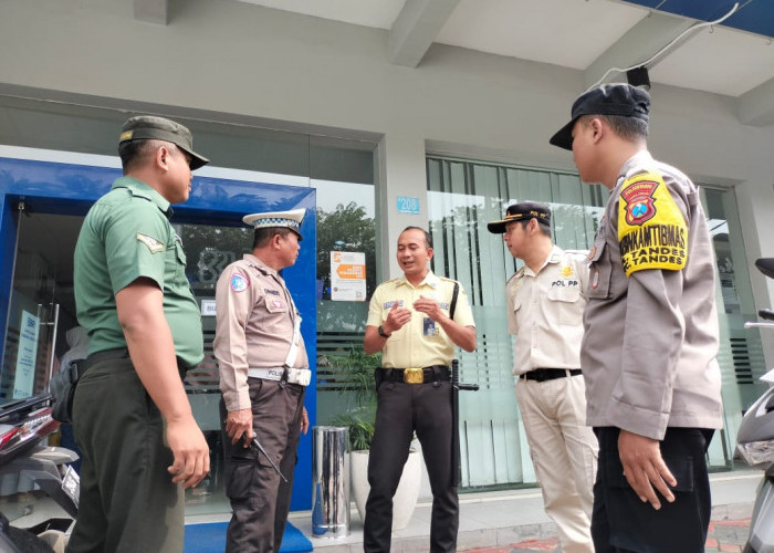 Patroli Perbankan di Manukan Tama, Kapolsek Tandes: Keamanan Nasabah Jadi Prioritas