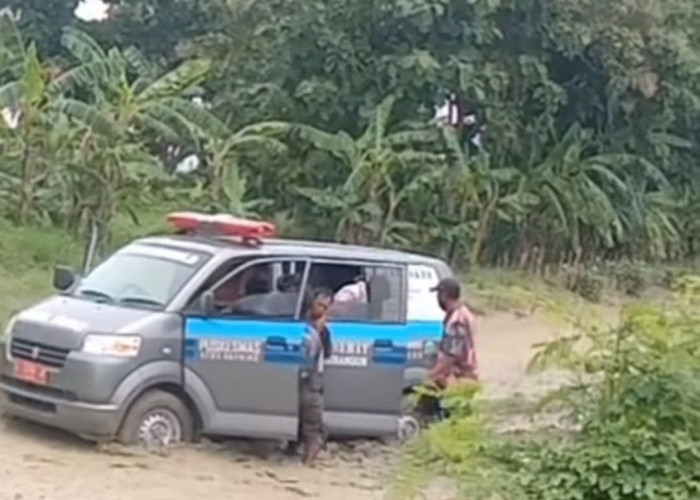 Mobil Ambulance di Lamongan Tergelincir ke Sawahan, Kasihumas Polres:  Ini yang Terjadi