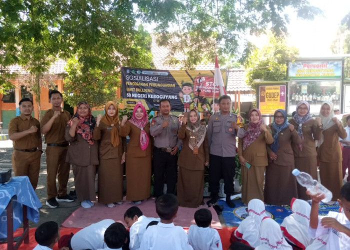 Polisi Edukasi Bahaya Perundungan dan Narkoba di Keboguyang Jabon