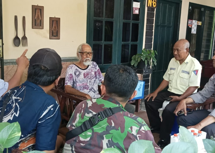 Jaga Kondusifitas Wilayah, Bhabinkamtibmas Polsek Rungkut Sambang Warga Medokan Ayu