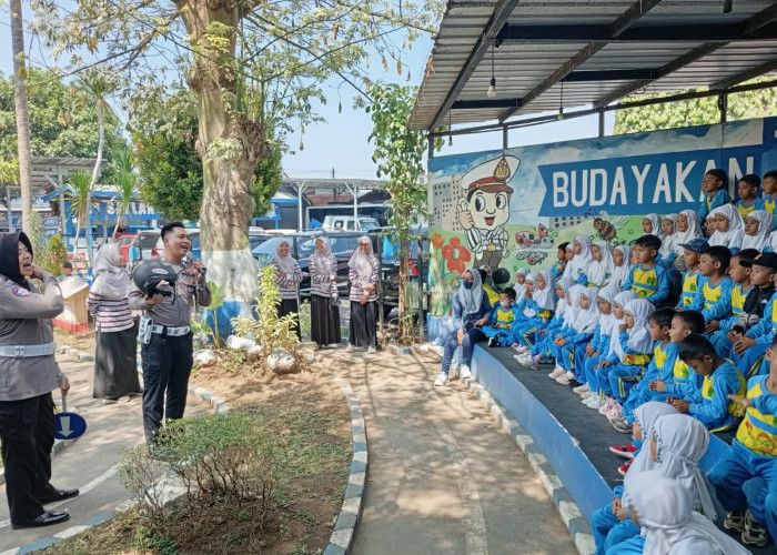 Wujudkan Kamseltibcarlantas Sejak Dini, Satlantas Polres Jember Gelar Edukasi Siswa TK Al-Hidayah