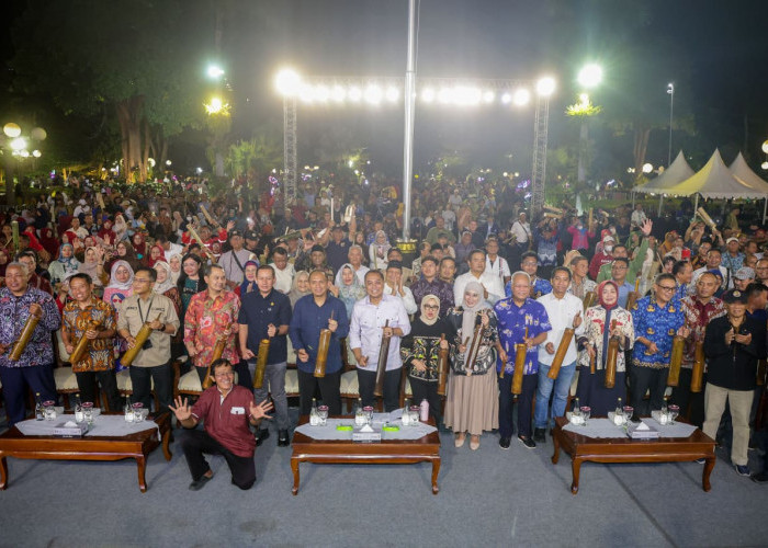 Tabuh Ribuan Kentongan, Wali Kota Eri Cahyadi Buka Lomba Kampung Pancasila 2026