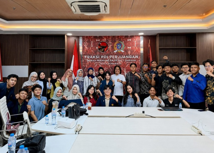 Fraksi PDI Perjuangan DPRD Surabaya Buka Ruang Dialog Politik bagi Generasi Muda