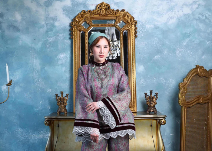 Jejak Chintya Novelin di Dunia Model Kini Menular ke Sang Buah Hati