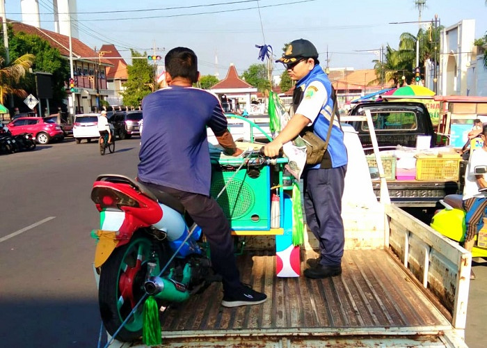Operasi Gabungan Sasar Bentor Liar, Dua Unit Diamankan di Pasuruan
