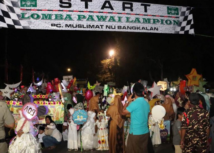 Semarak Tahun Baru Islam, Polres Bangkalan Kawal Lomba Pawai Lampion Tingkat SD dan MI