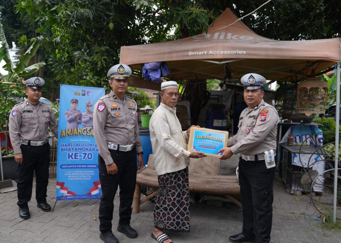 Polres Gresik Peduli Purnawirawan, Satlantas Gelar Anjangsana Sambut Hari Lalu Lintas ke-70