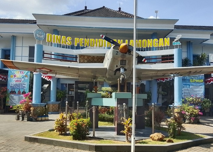 Kepsek Maksimal 8 Tahun, Disdik Lamongan Tancap Gas Terapkan Permendikdasmen