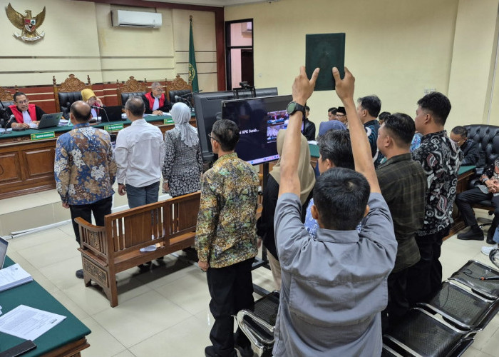 Sidang Ke-5 Kasus Maidi Madiun Cs (1): JPU Hadirkan 11 Saksi, Audit CSR Inspektorat di TPA Winongo Buntu