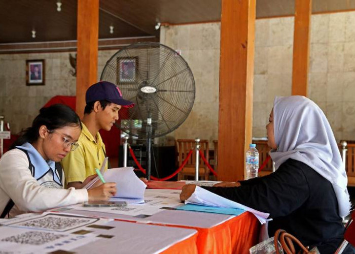 Pemkot Surabaya Siapkan Rp 192,8 Miliar untuk Beasiswa 24.000 Mahasiswa di Tahun 2026