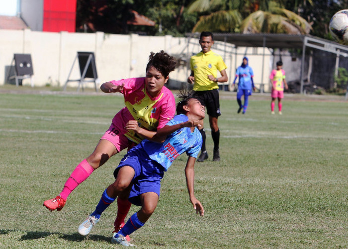 Kalahkan Lamongan 2-1, Tim Sepak Bola Putri Sidoarjo Melaju Final