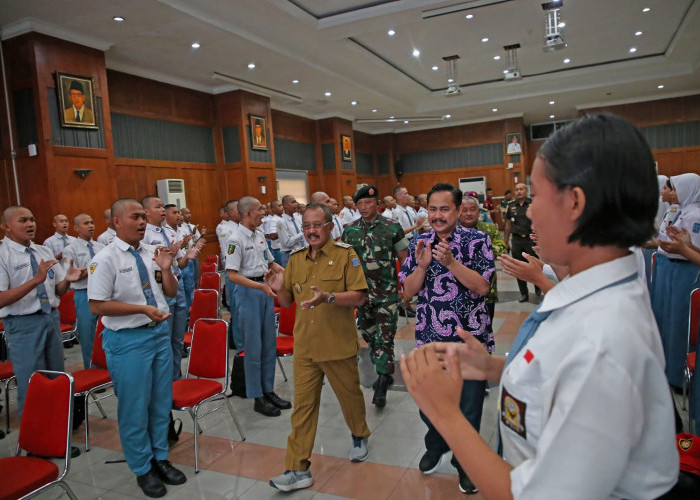 97 Pelajar Ikuti Pemusatan Diklat Calon Paskibraka Surabaya 2024