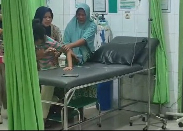Siswa SD di Lamongan Masuk IGD usai Santap MBG, Hasil Laboratorium Positif Tipes