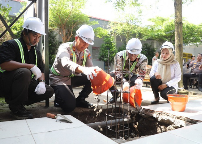 Kapolres Kediri Letakkan Batu Pertama Ruang Bermain TK Kemala Bhayangkari 43 Pare