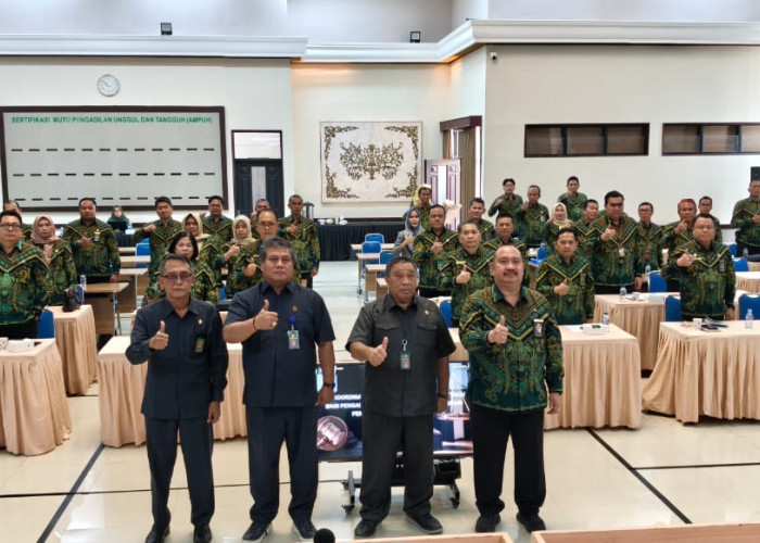 Ketua Pengadilan Tinggi Surabaya Tekankan Percepatan Perkara, Jangan Ada yang Mengambang