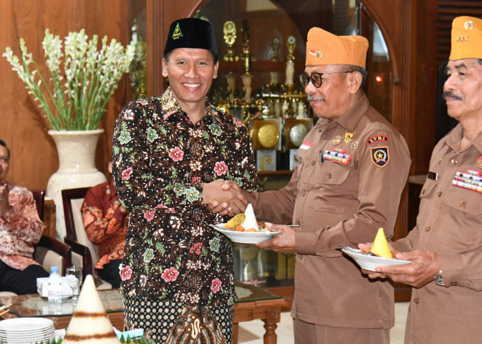Tirakatan HUT ke-81 RI, Plt Bupati Tulungagung Ajak Warga Rawat Persatuan dan Isi Kemerdekaan dengan Karya