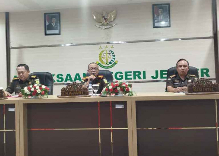 Kado Setahun Prabowo-Gibran, Kejari Jember Tetapkan Lima Tersangka Korupsi Sosperda DPRD