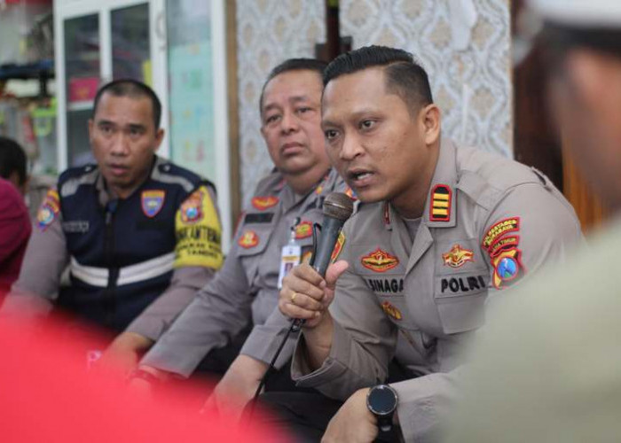 Polsek Tandes Gelar Jumat Curhat, Ajak Warga Bersama Jaga Keamanan Lingkungan