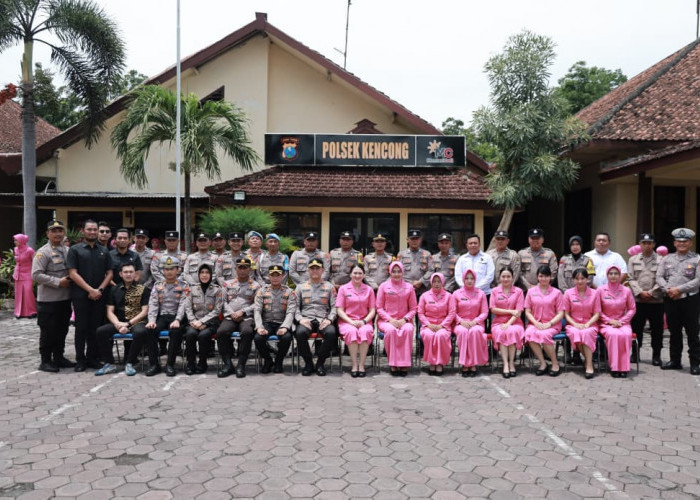 Tingkatkan Pelayanan Humanis, AKBP Bobby A. Condro Putro Tekankan Profesionalitas saat Kunker ke Polsek