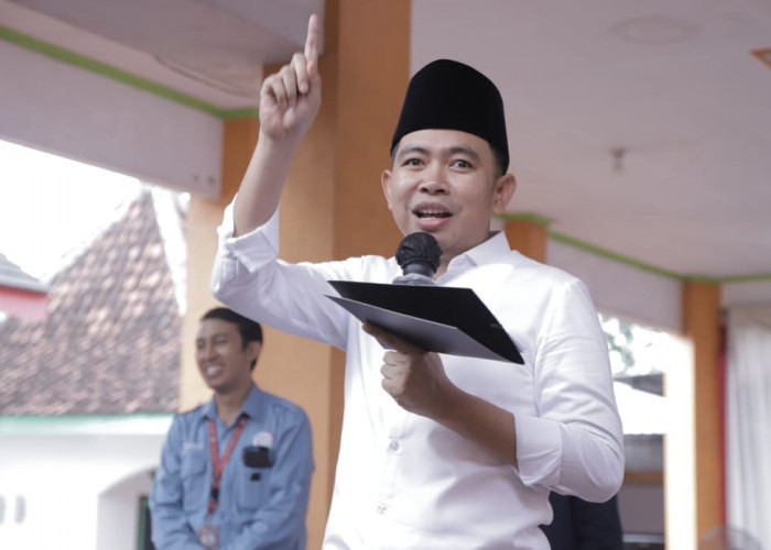 Bupati Jember Turun ke Desa Sediakan Gerobak Cinta dan Jaminan Kesehatan bagi PKL dan Mlijo