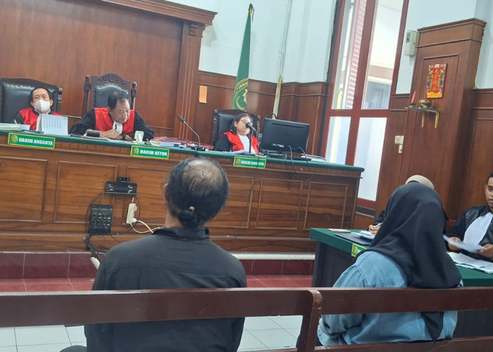 Sidang Kasus Penganiayaan Pasar Buah, Terungkap Korban di Atas Tubuh Terdakwa Saat Saksi Tiba