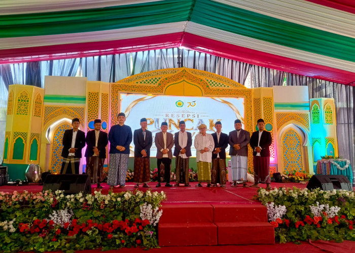 ?Puncak Milad Ke-70 Ponpes Maqnaul Ulum Sukowono